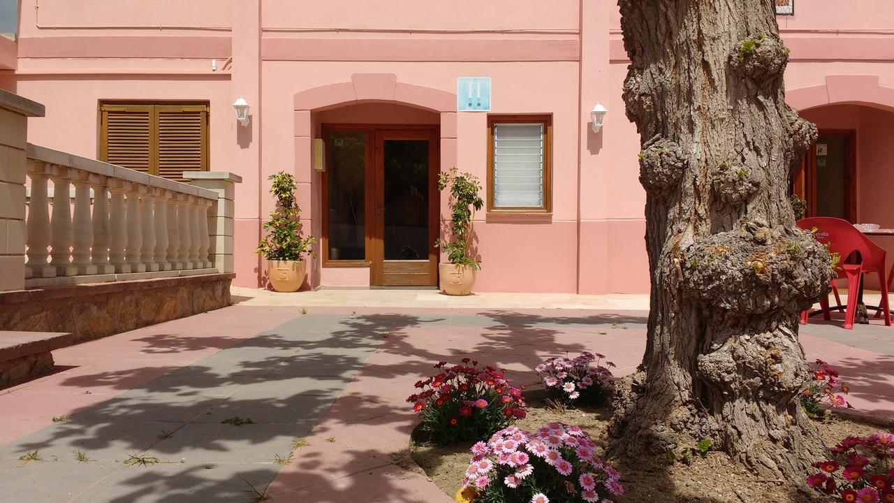 Ca L'Amadeu Hotell Vilanova de Escornalbou Eksteriør bilde